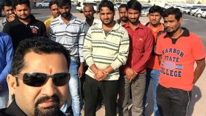 बस में रह रहे थे 11 भारतीय और 12 पाकिस्तानी