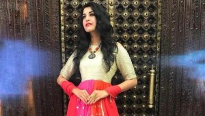 Dubai bus crash: family of young Indian model cremate daughter